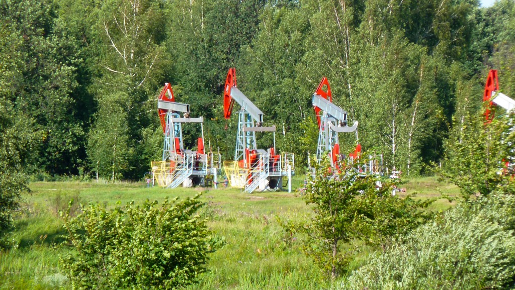 Bashkiiria naftapumbed. Oil wells in Bashkiria