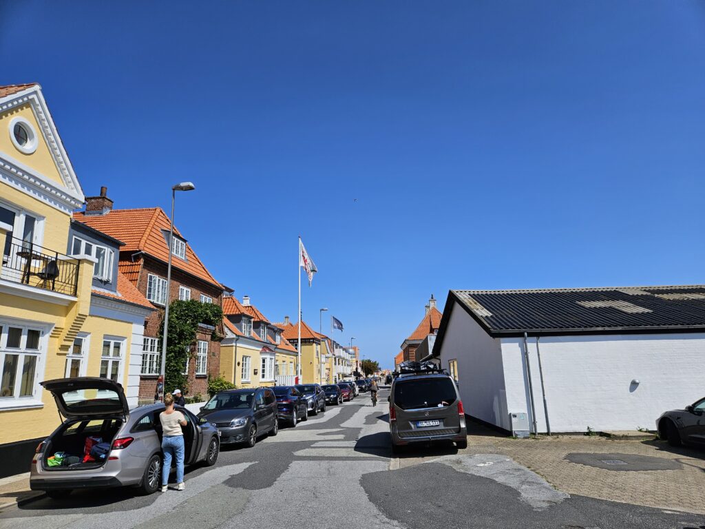 Skagen - kollased majad ja punased katused | Skagen - yellow housed with red roofs